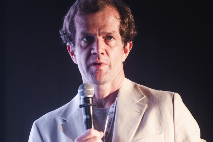 Laser Dr Bartlomiej Kwiek www Fot IADE2025 KMAKURAT